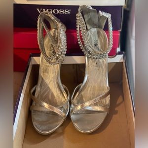 Silver Ladies Dress Shoes